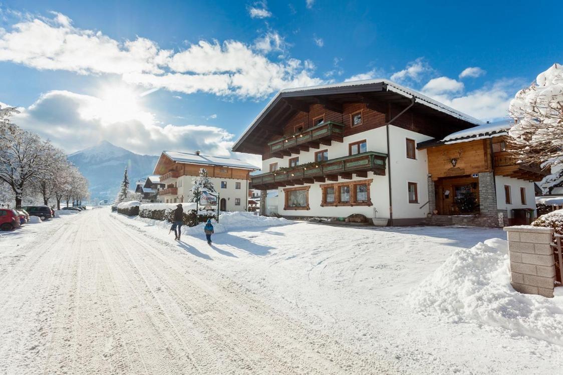 Holiday Im Gaestehaus Warter In Altenmarkt Altenmarkt im Pongau Eksteriør billede